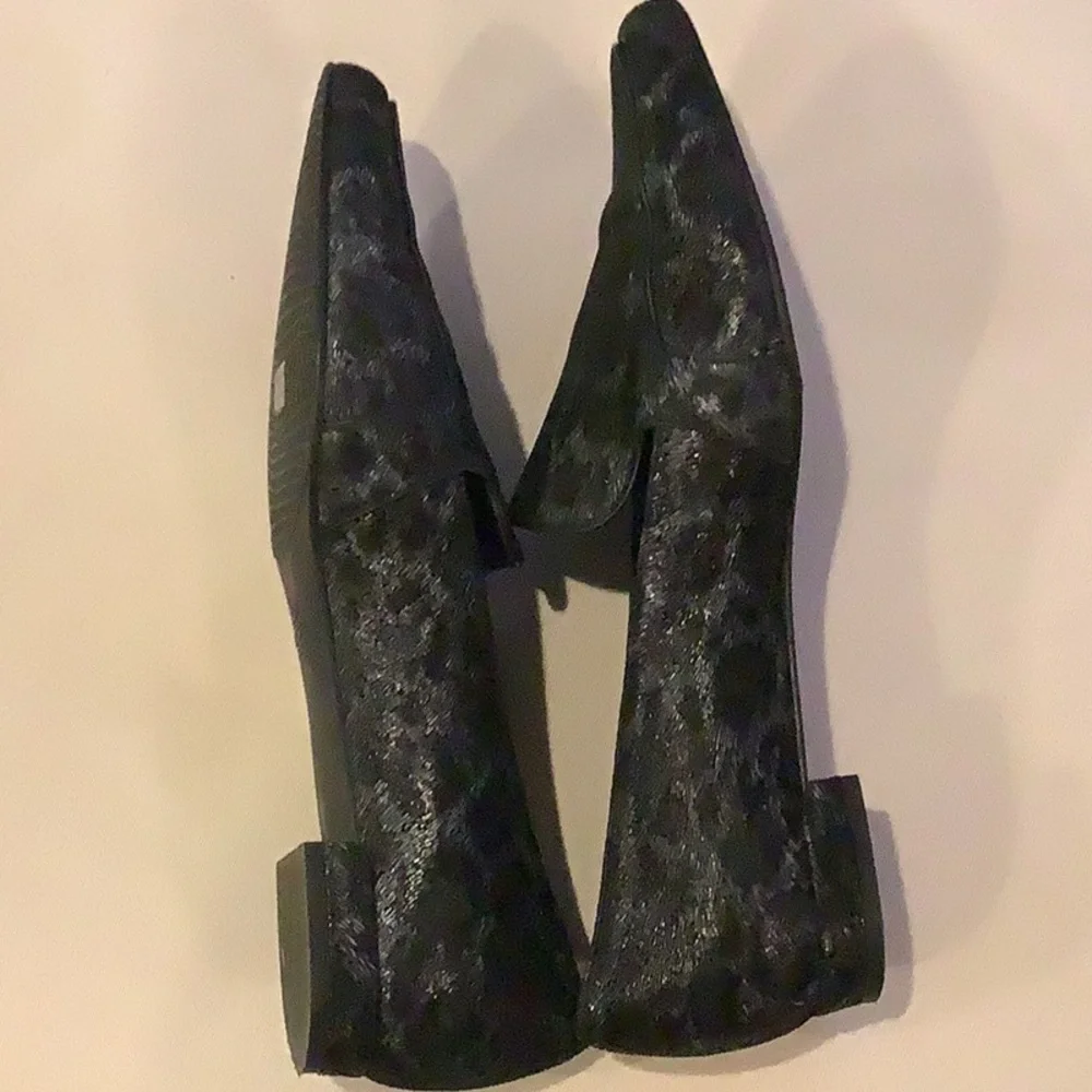 Stuart Weitzman Italian Leather Metallic Black Leopard Print Pointed Toe Flats 8